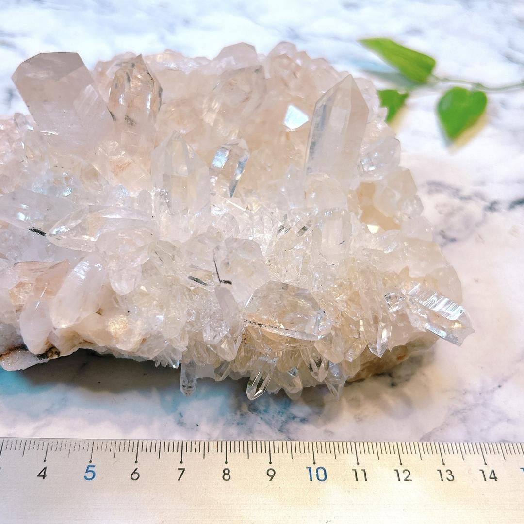 水晶クラスター クォーツ