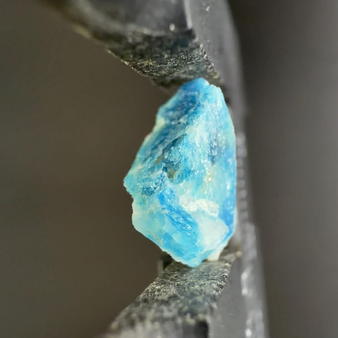  E32808 3 35ct ユークレース 脆玉石 天然石 鉱物 原石 デスク収納 置物 インテリア小物