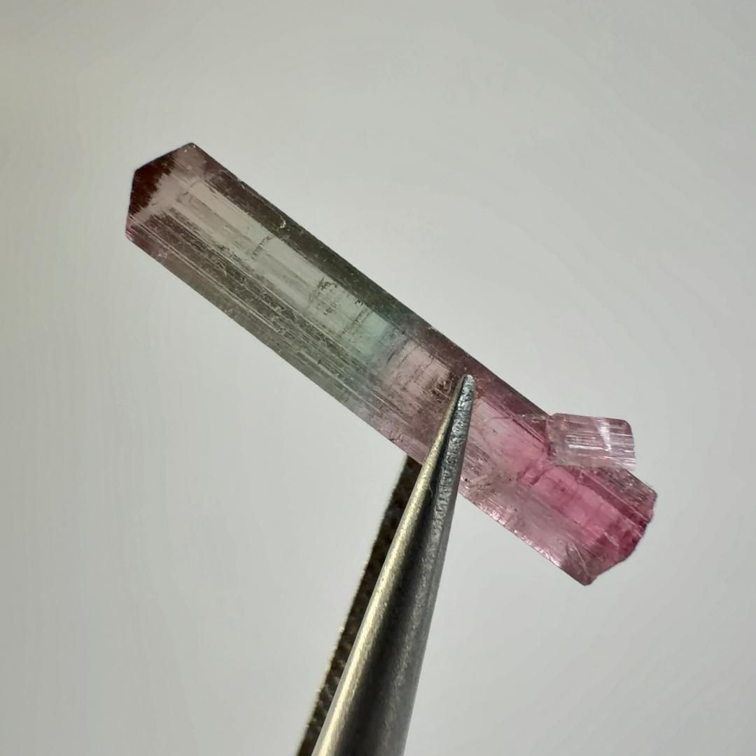  E32831 2 37ct バイカラートルマリン エルバイト リチア電気石 Elbaite 電気石 トルマリン 原石 天然石 鉱物 パワーストーン ミニチュア雑貨 置物 インテリア小物