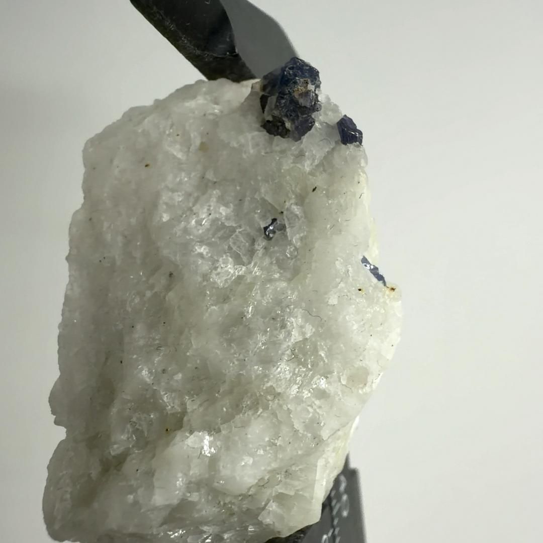  E32839 ブルースピネル ブルー スピネル 天然石 鉱物 原石 フラワーベース 置物 インテリア小物