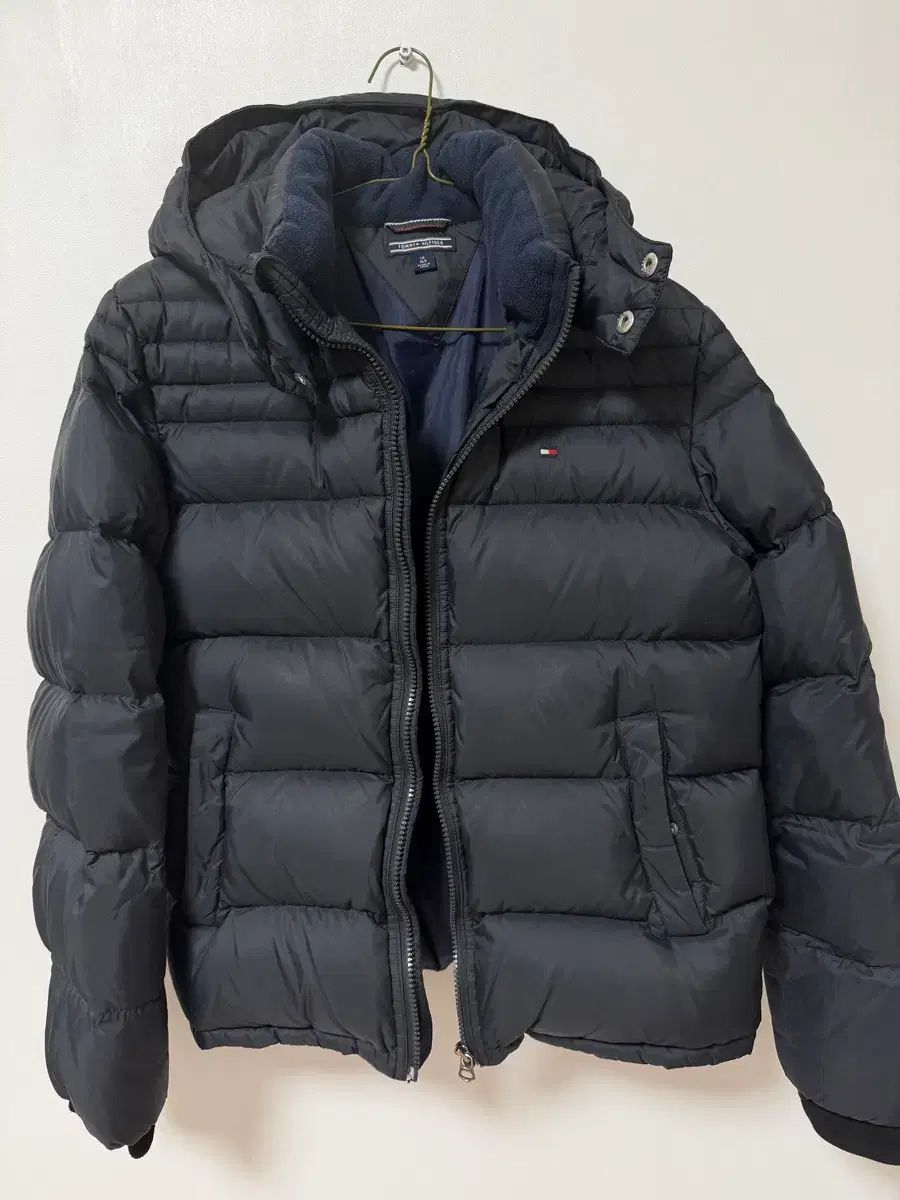 トミーヒルフィガー ブラック ダウン アウター 164