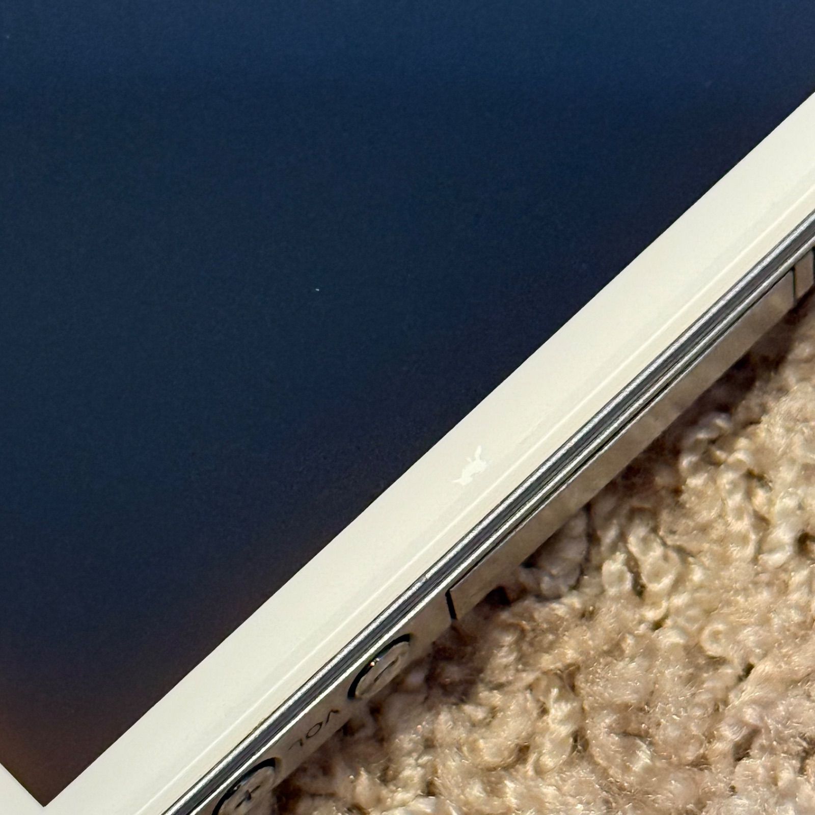 クリスタル ホワイト