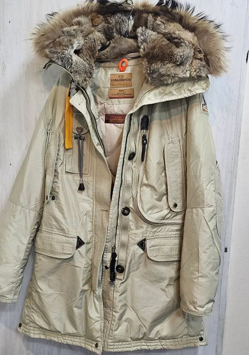 PARAJUMPERS ダウンジャケット