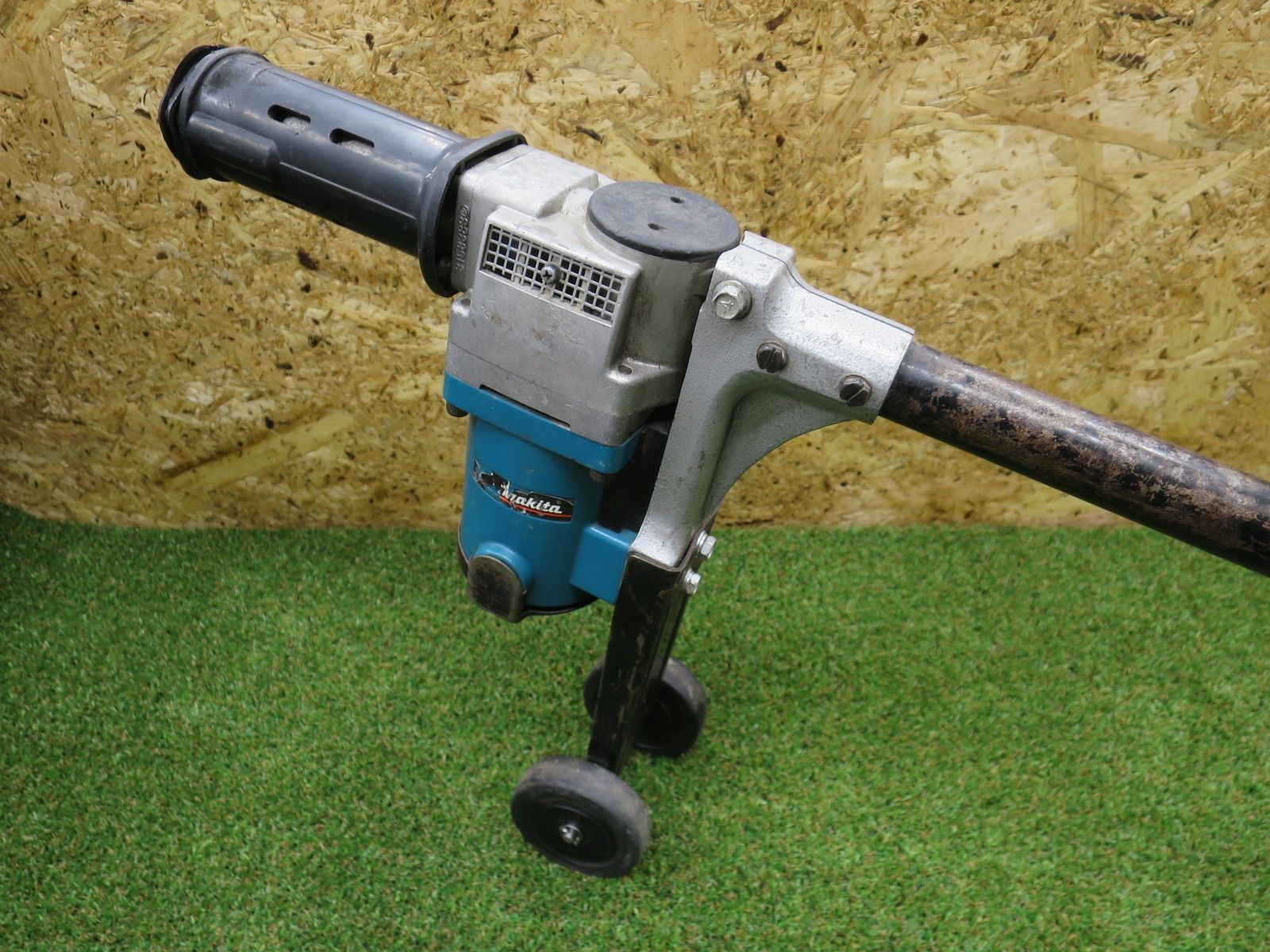 マキタ makita 電動 ケレン ロングハンドルタイプ 六角シャンク 13mm 