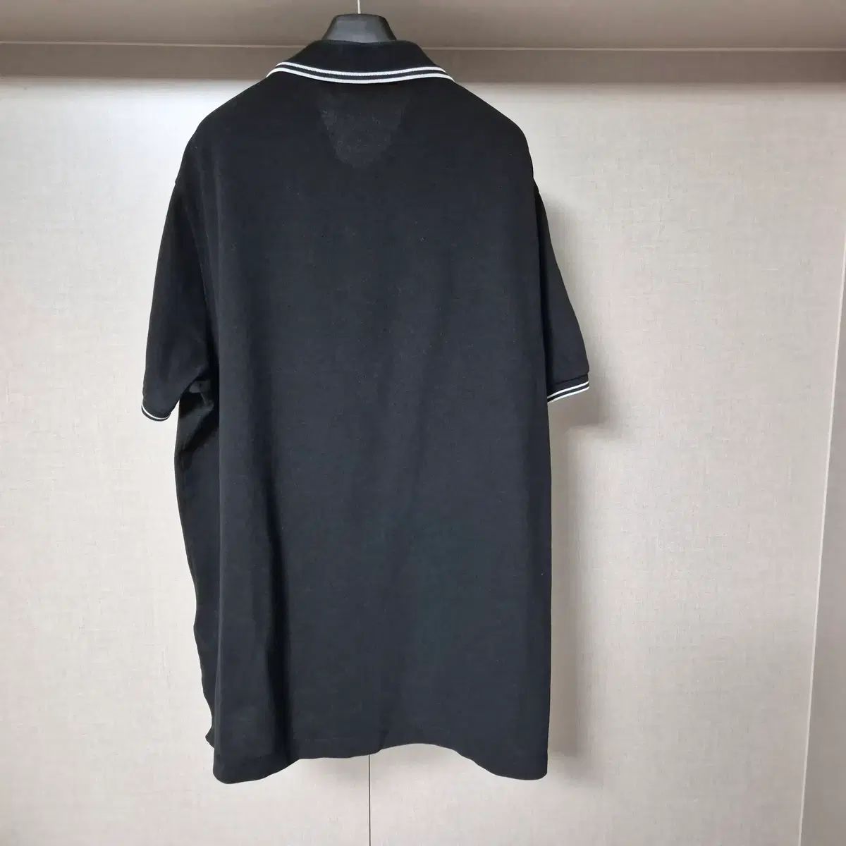 カラーTシャツ ブラック