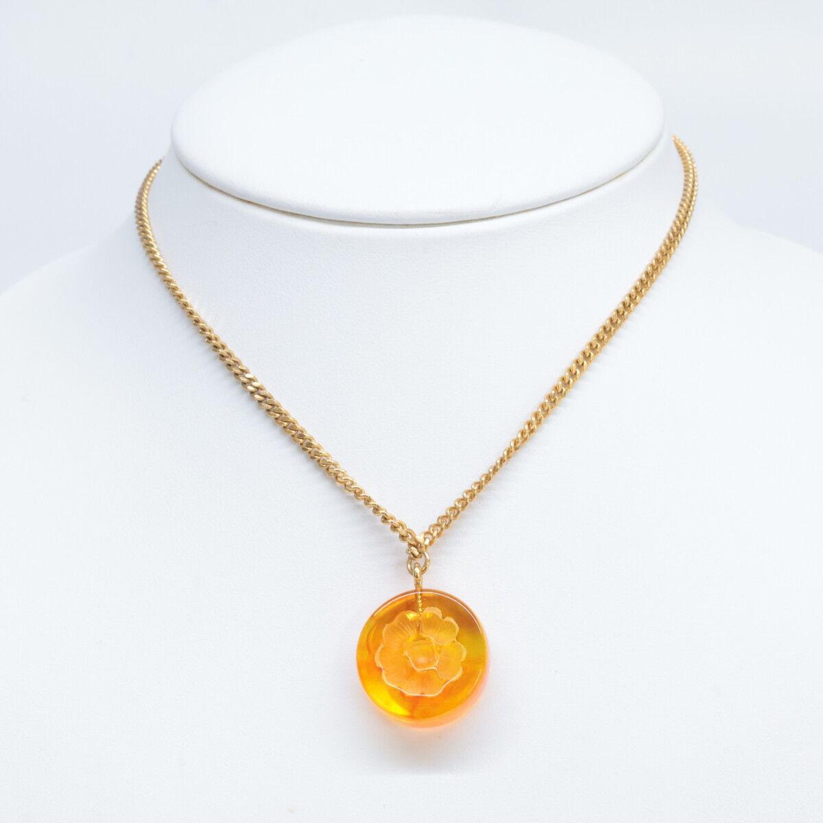 CHANEL シャネル 【美品】98A ココマーク 琥珀調 カメリアデザイン