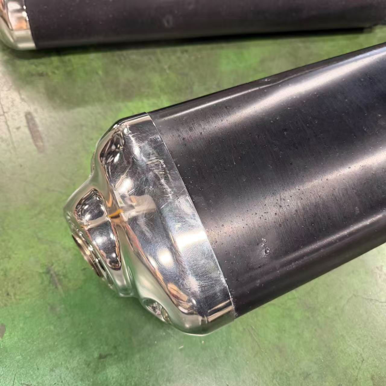 ☆中古・3営業日以内発送☆スズキ 隼2型 GSX1300R 純正マフラー 