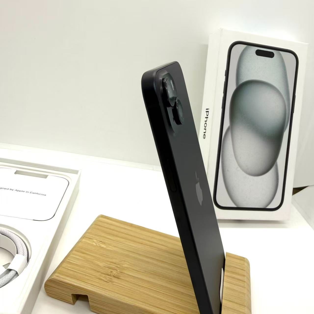 Aランク」SIMフリー iPhone 15 128GB [ブラック] 本体 MTMH3J/A 電池99