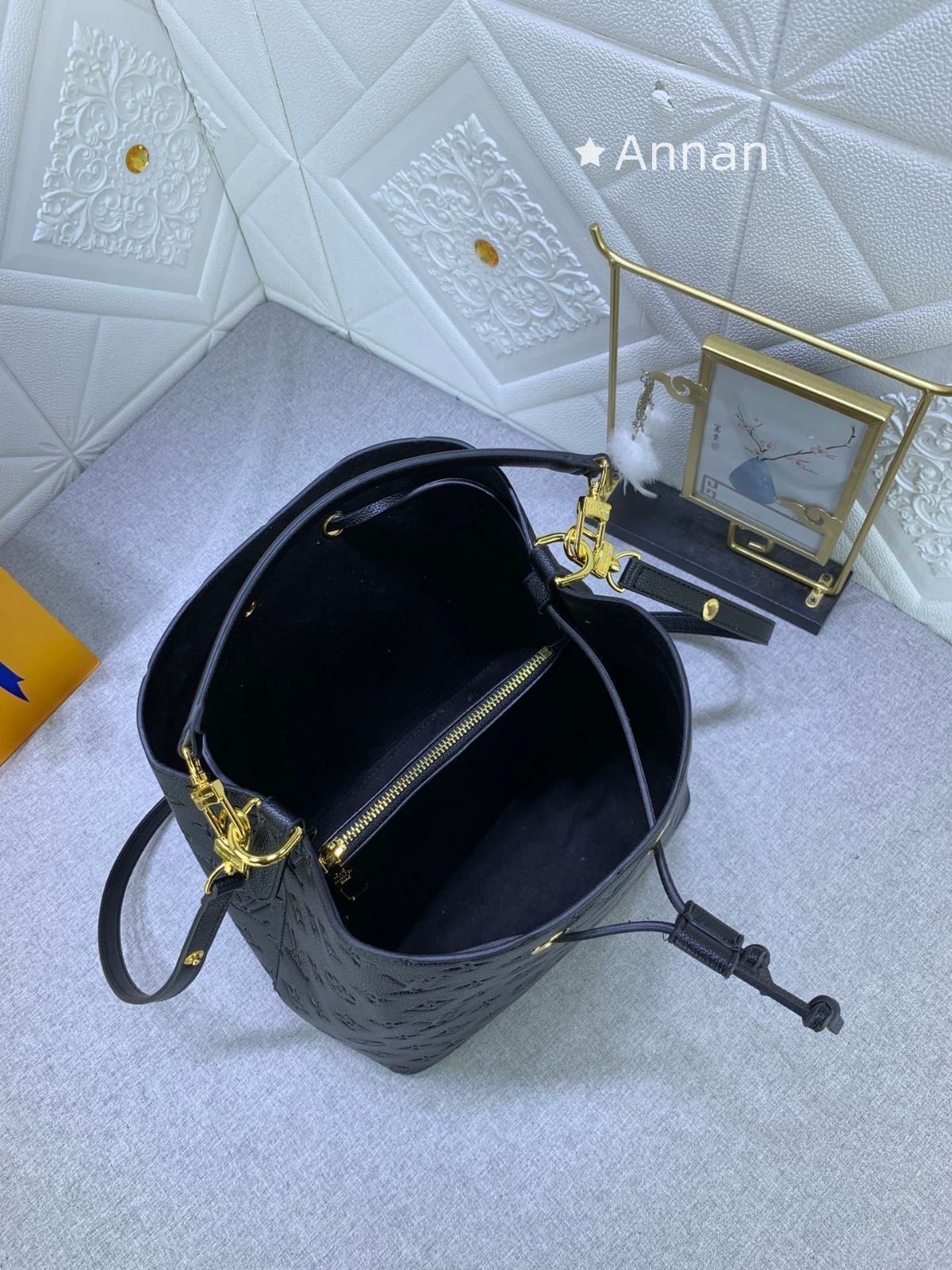 LOUIS VUITTON ルイヴィトン バッグ モノグラム アンプラント ネオノエ