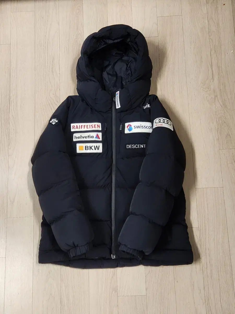 キッズ アウディ ダックダウン 150