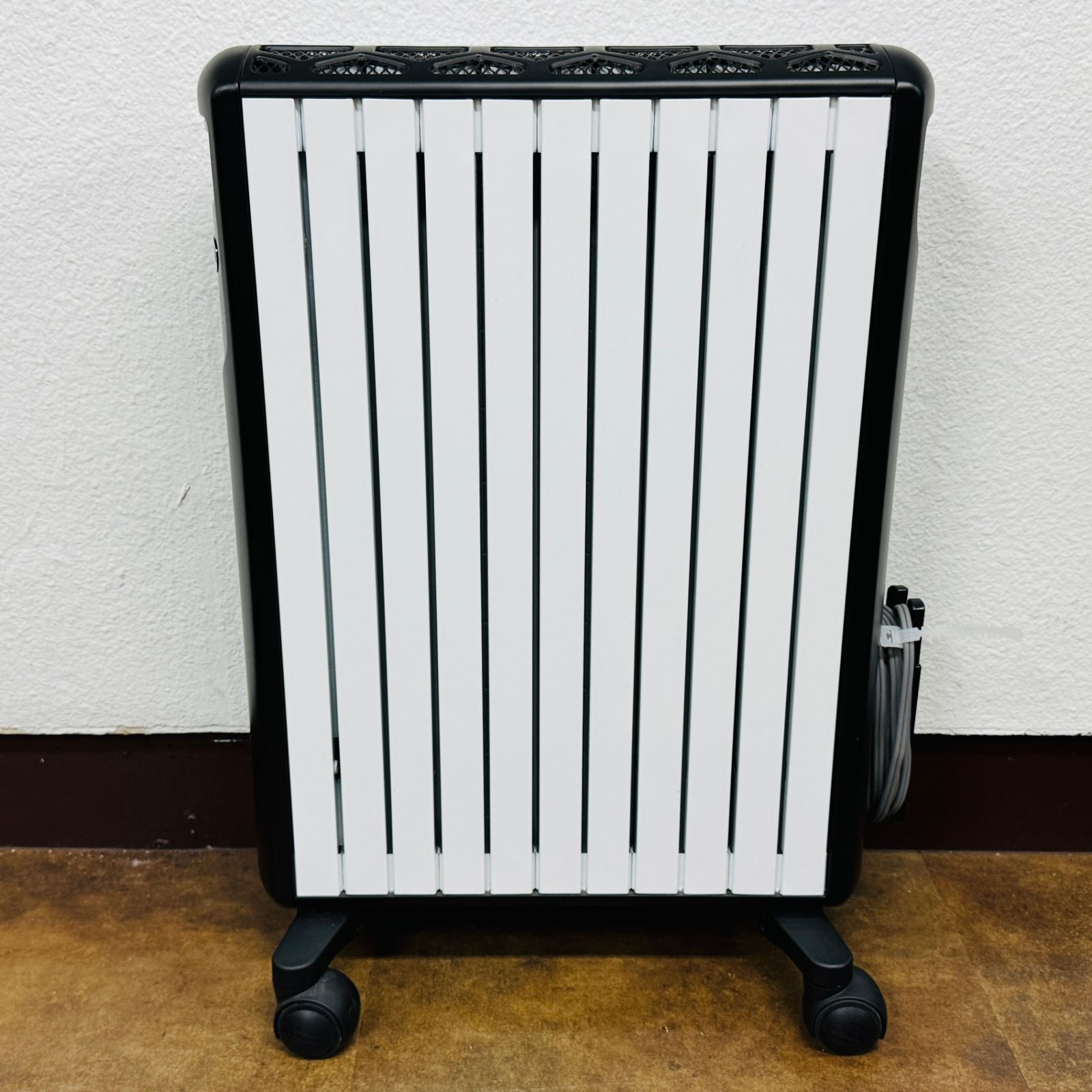 美品 デロンギ マルチダイナミックヒーター MDHAA15WIFI-BK オイル