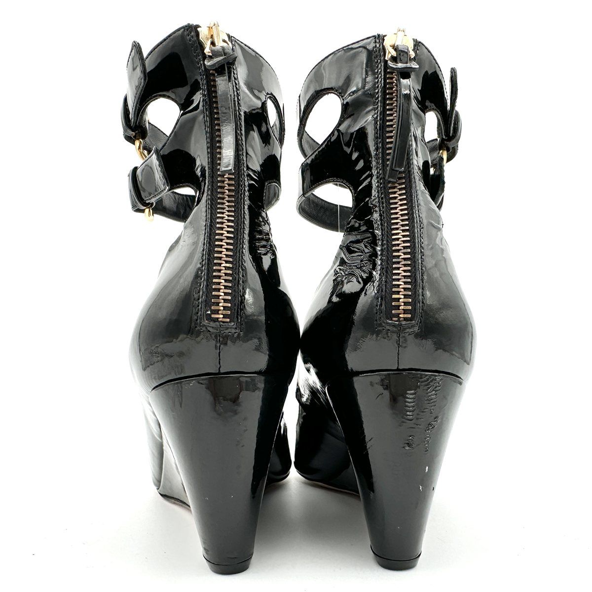 miumiu パンプス エナメル バックファスナー アンクルストラップ