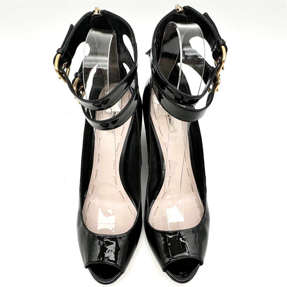miumiu パンプス エナメル バックファスナー アンクルストラップ