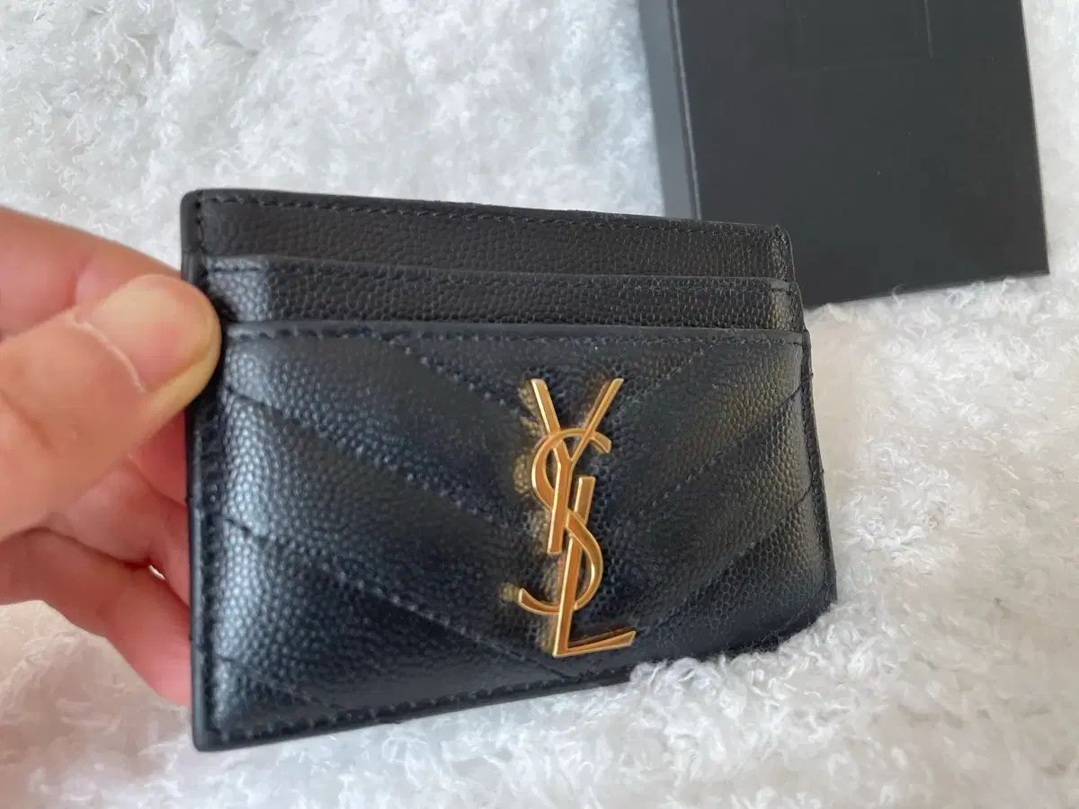 Saint Laurent サンローラン マトラッセ カードウォレット ブラック