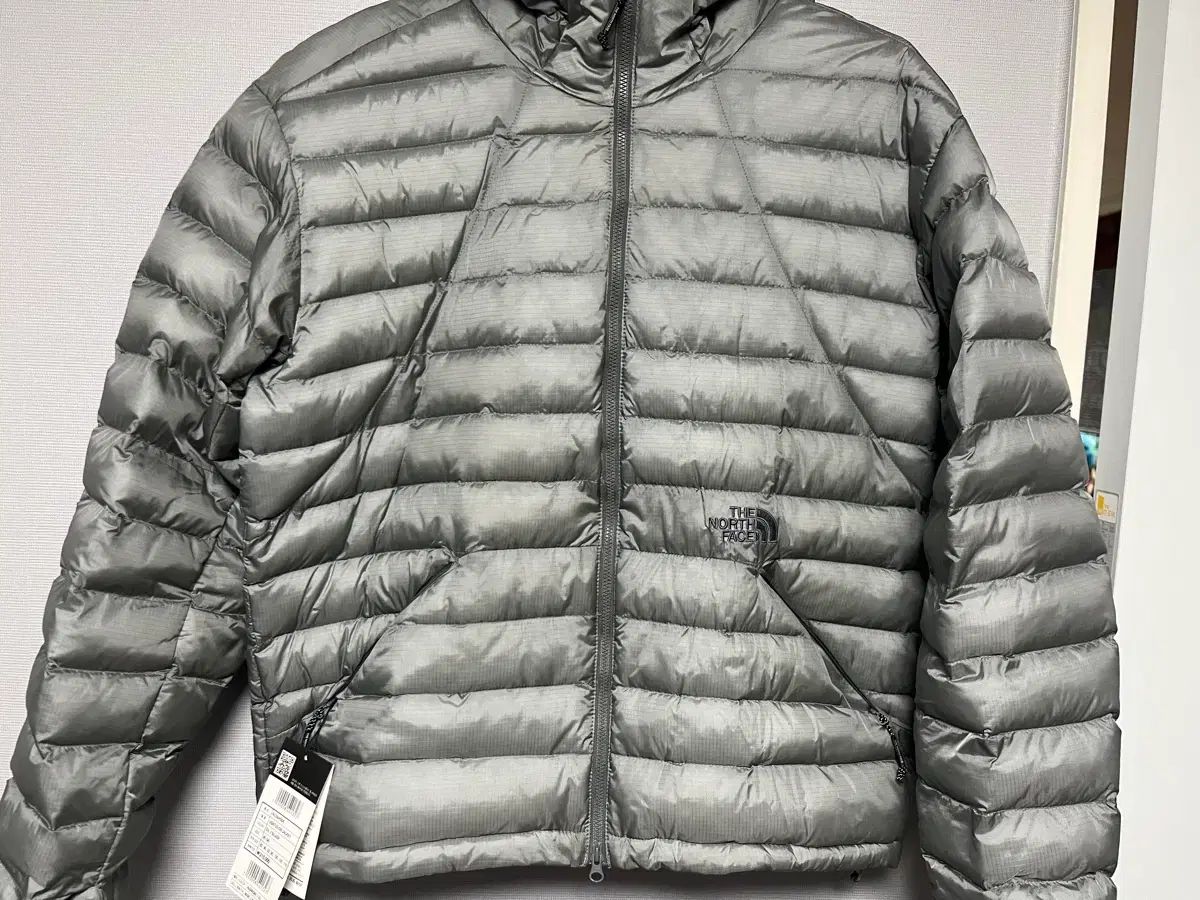 THE NORTH FACE ザノースフェイス ヴェンタス ダウン シルバー