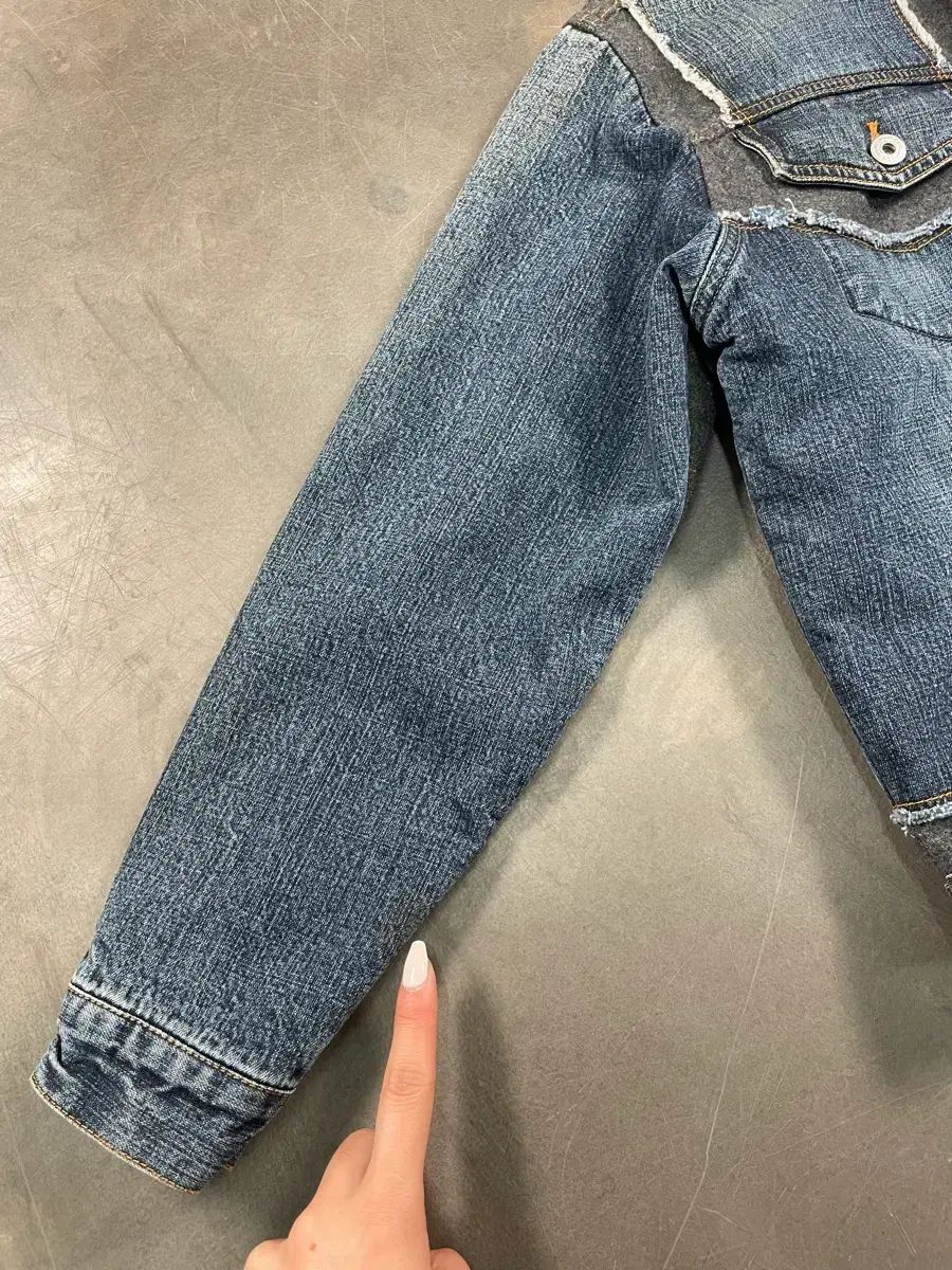 デニム トラッカー