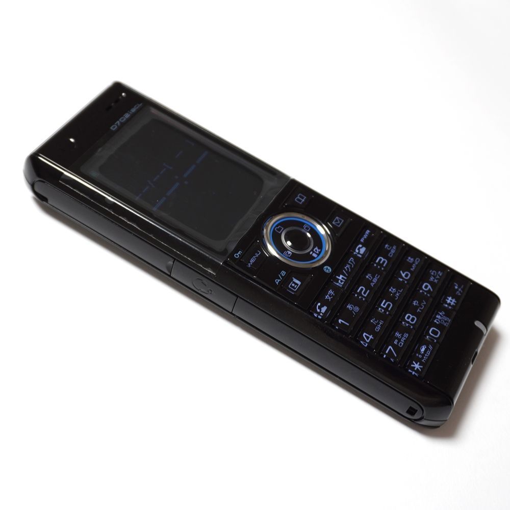 画面 初期保護フィルム付き】美品 激レア docomo FOMA D702iBCL BLACK