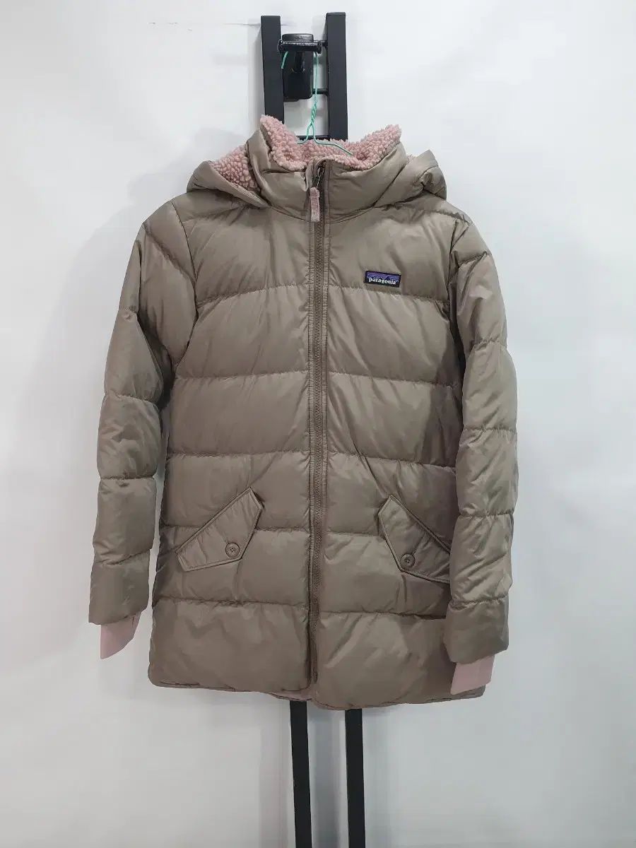 パタゴニア キッズ ダウン ジャケット L 12y - メルカリ