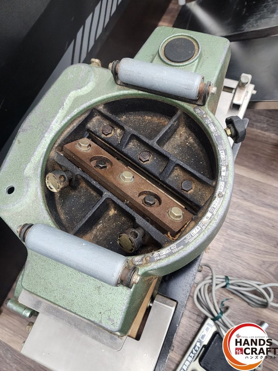 ♭ 品 日立工機 180 mm ベビー 超仕上 かんな盤 PF 60 F 2 上下移動と回転 のみのため 熊