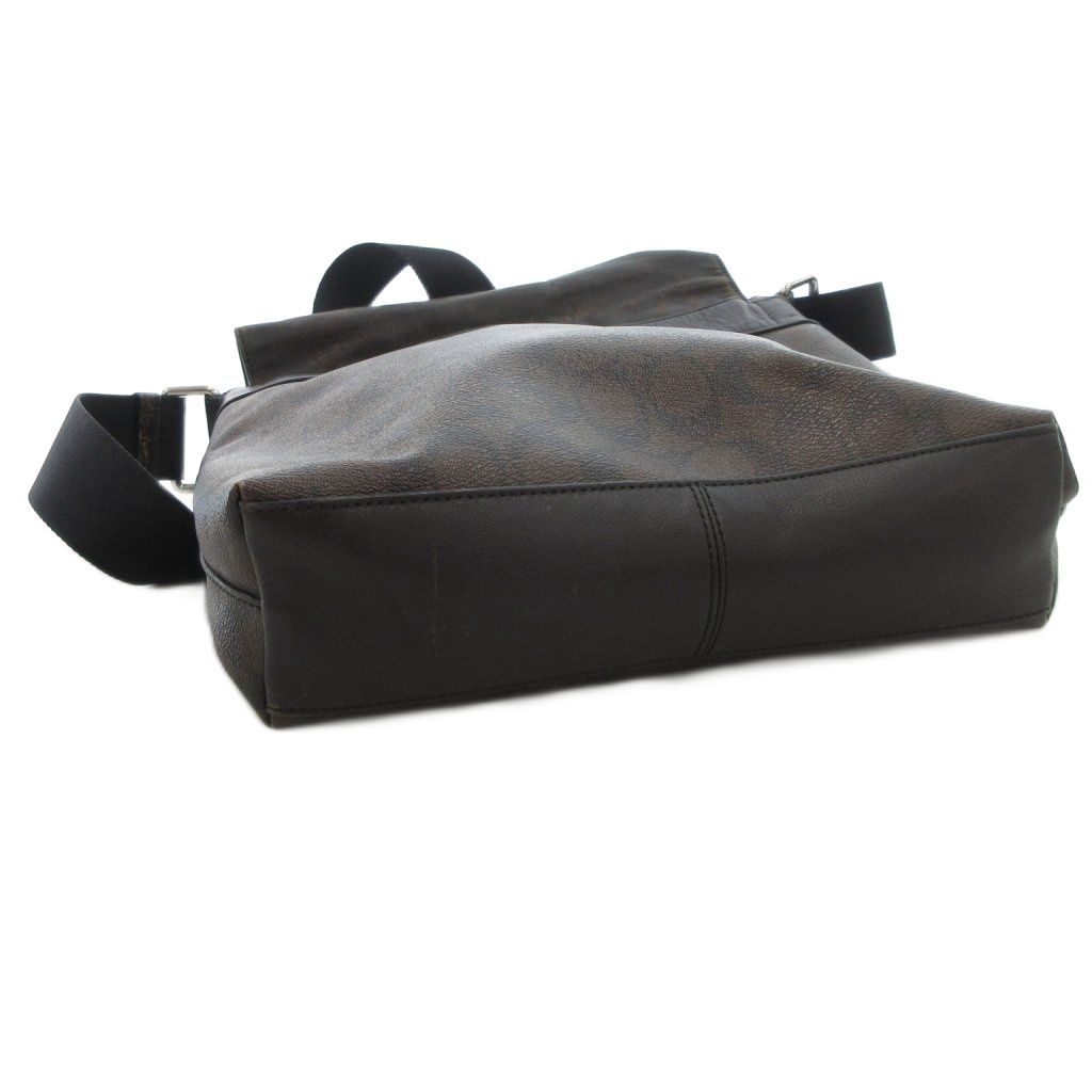 コーチ COACH Charles Small Messenger In Signature ショルダーバッグ