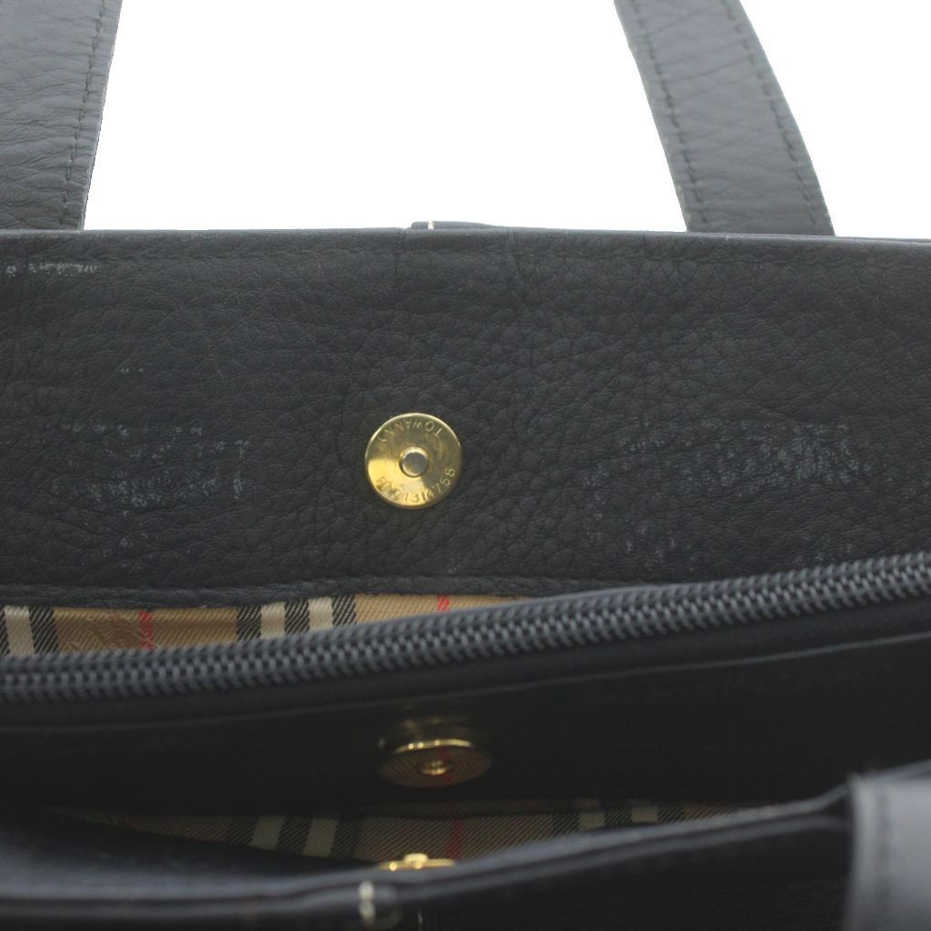 バーバリー　ハンドバッグ　レザー　黒　ブラック　ゴールド金具 BURBERRY（バーバリー） ショルダーバッグ レザー ブラック レディース