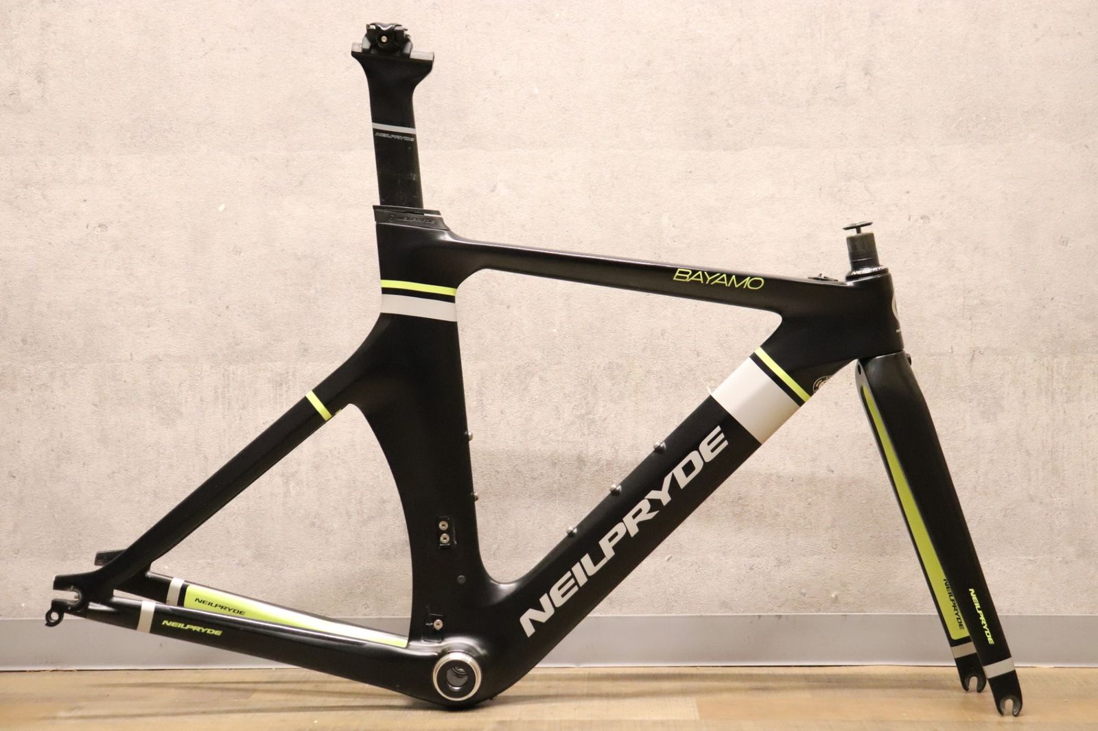 ニールプライド NEILPRYDE BAYAMO フレームセット カーボン ライムトライアルバイク