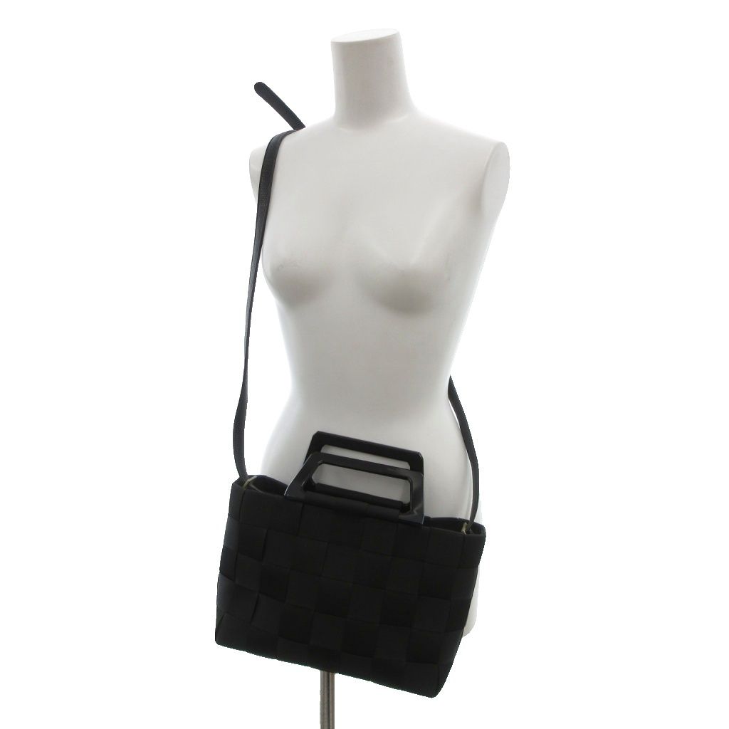 サルヴァトーレフェラガモ 黒のレザー ハンドバッグ サルヴァトーレ フェラガモ Salvatore Ferragamo ハンドバッグ 211424