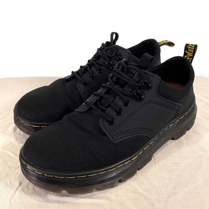 Dr.Martens ドクターマーチン Reeder 5 タイ シューズ ブラック LA004
