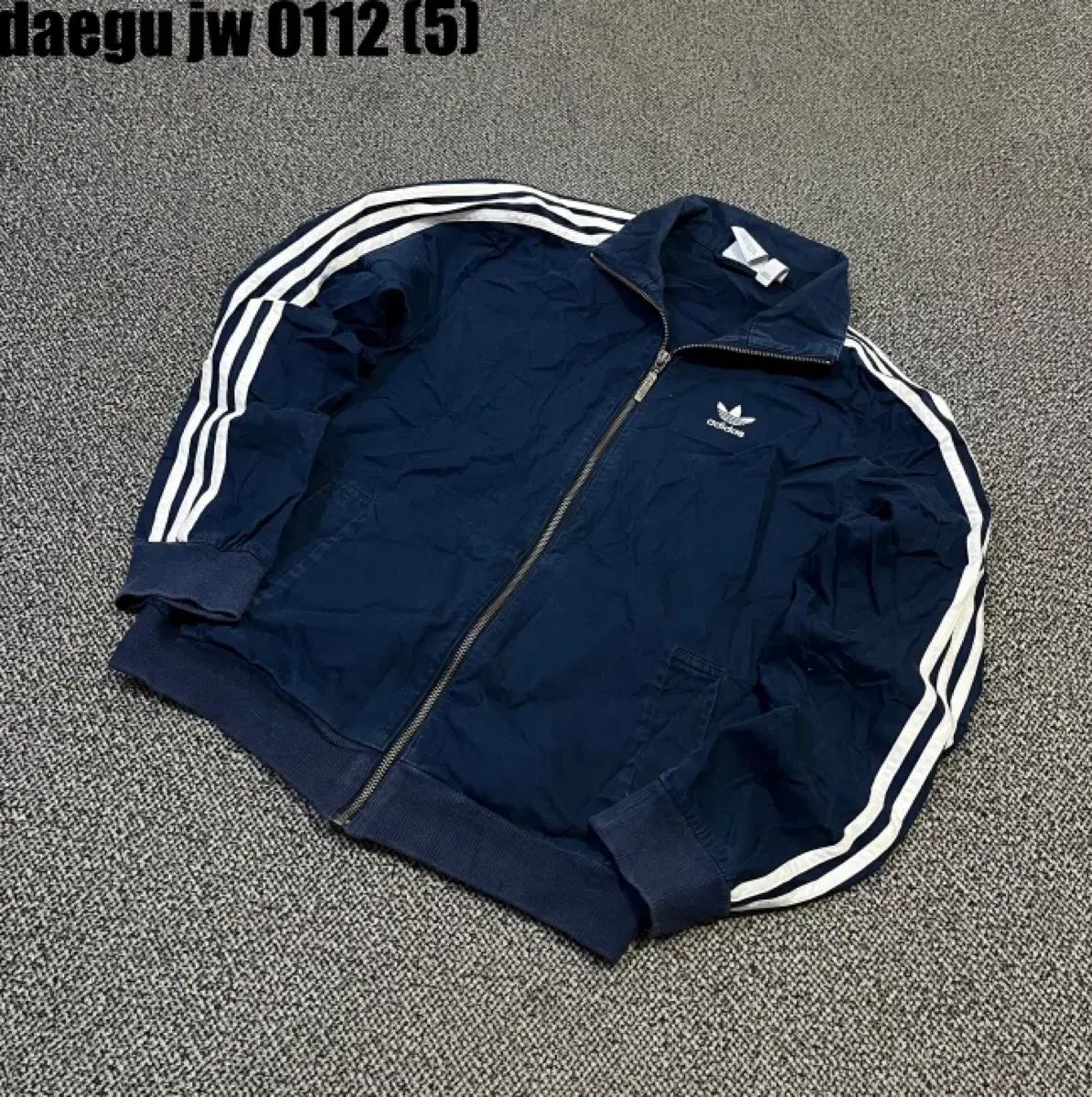アディダス 3本線 トラックジャージ ネイビー s 0112 - メルカリ