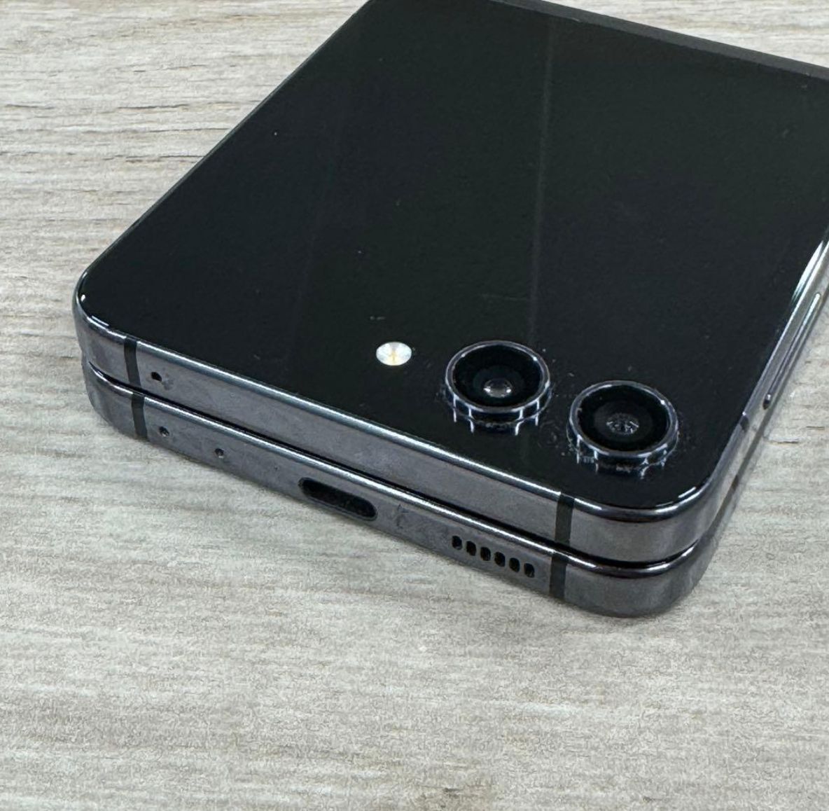 不良なし] 良好 Galaxy Z Flip 5 | 512gb | SIMフリー - メルカリ