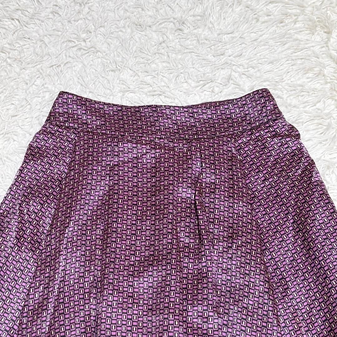 美品】 ARMANI COLLEZIONI シルクレトロ柄ひざ丈スカート 36 - メルカリ 
