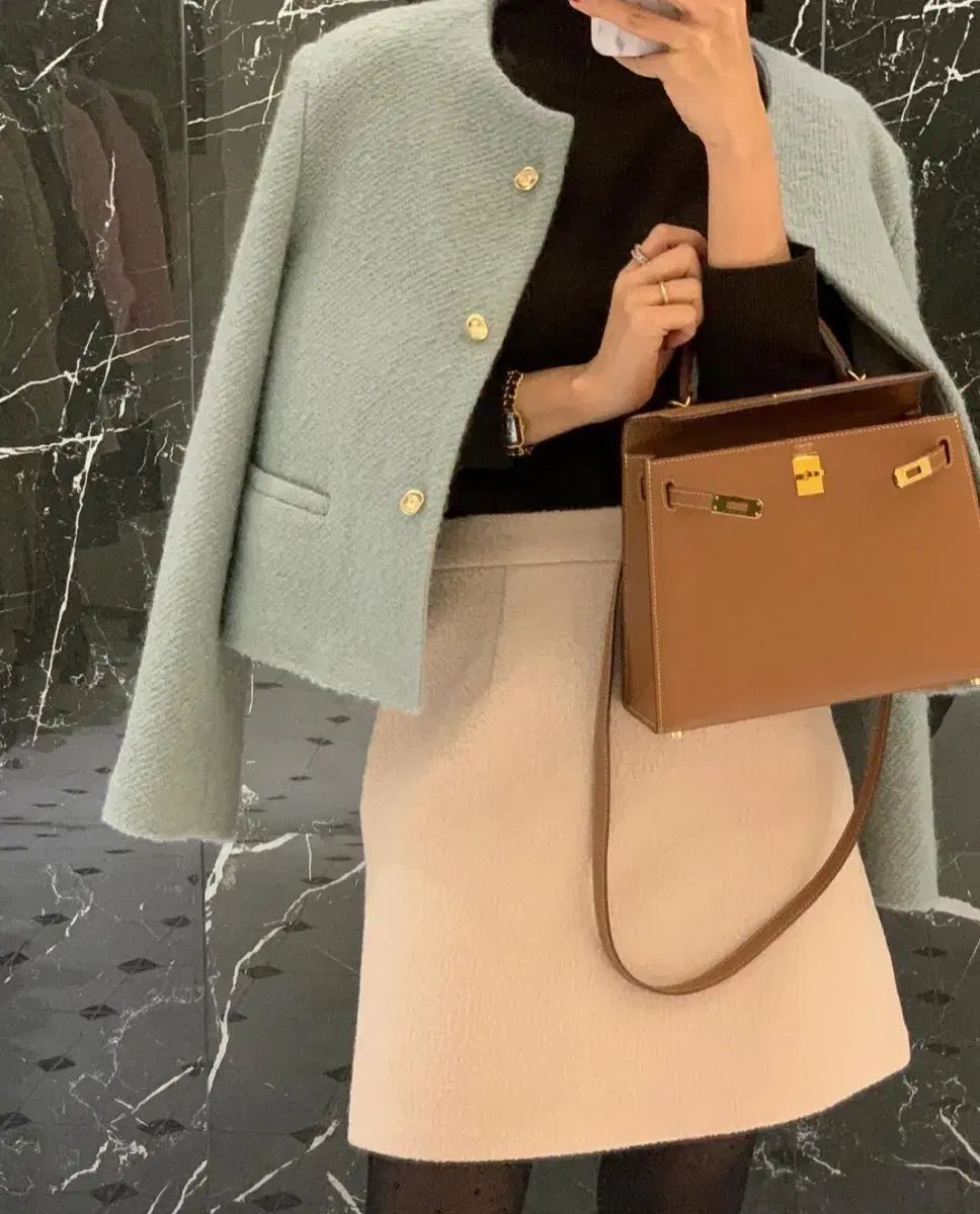 アラウンドユル ツイード ブークレ スカート