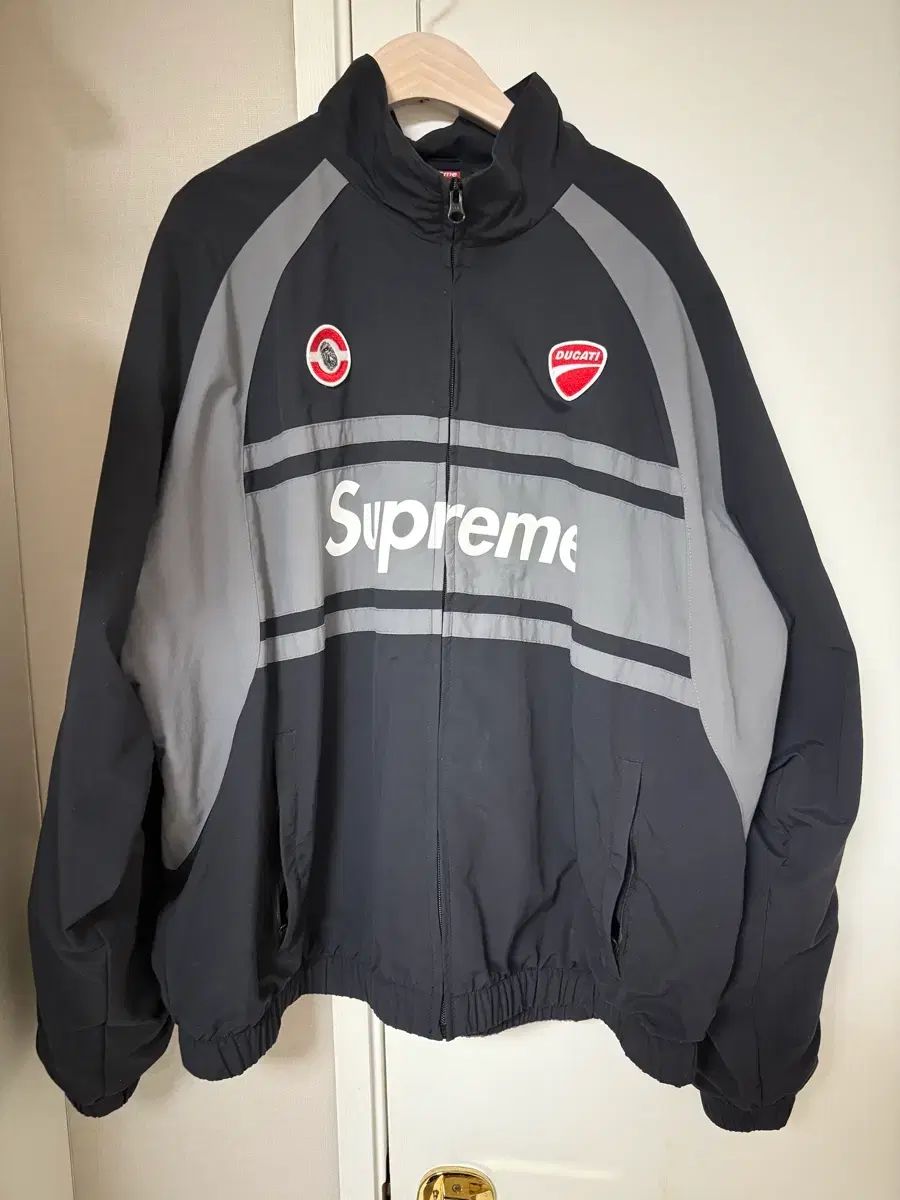 シュプリーム Supreme x DUCATI Track Jacket Black