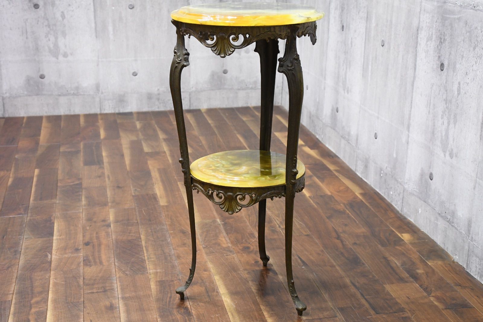 イタリア製　大理石×真鍮　獣脚　サイドテーブル　飾り台　アンティーク FAC26 イタリア製 猫脚 真鍮×オニキス サイドテーブル 2段 飾り台 花台