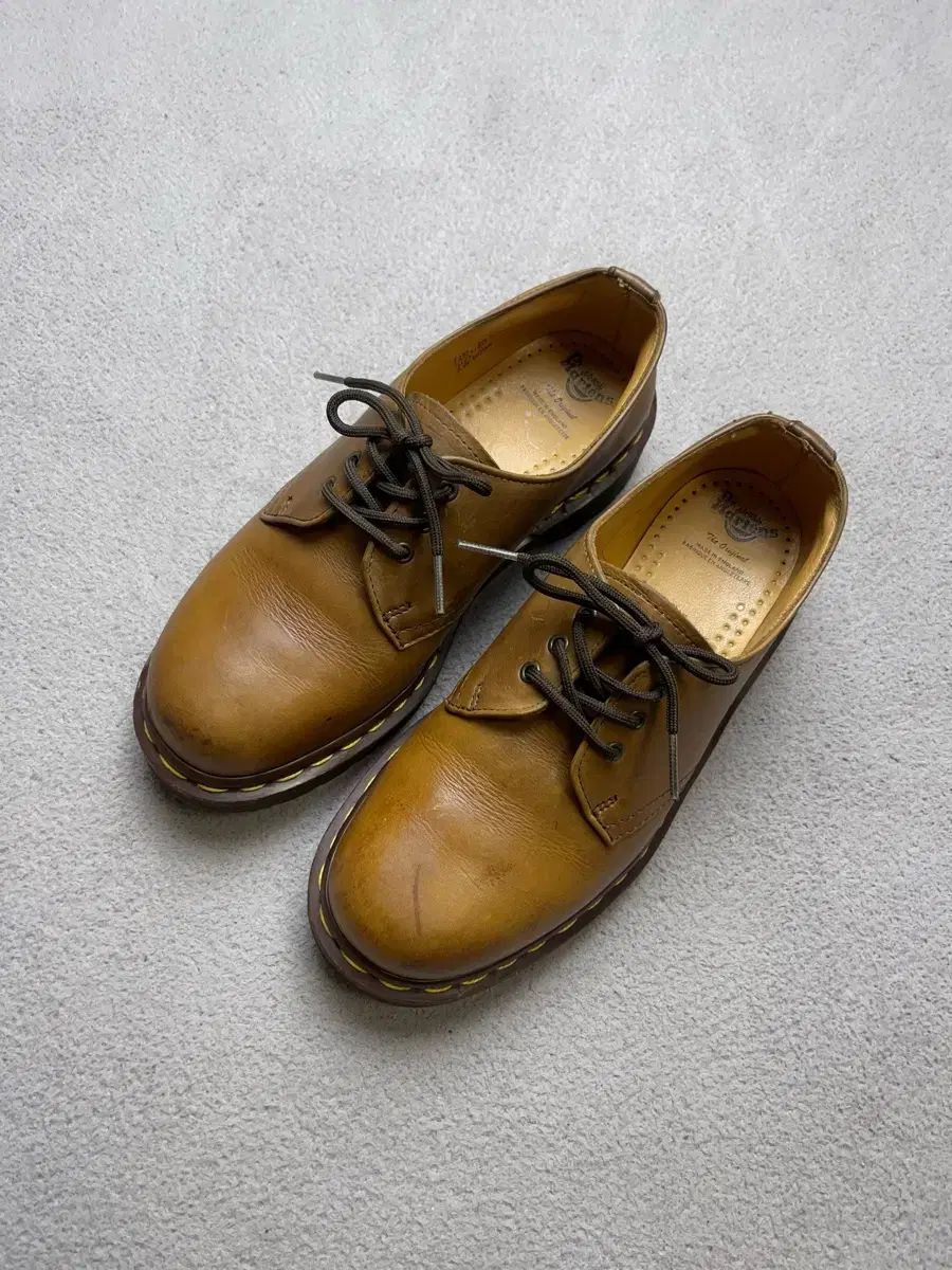 5 ENGLAND VTG DR. MARTENS ドクターマーチン 1461 -230-235