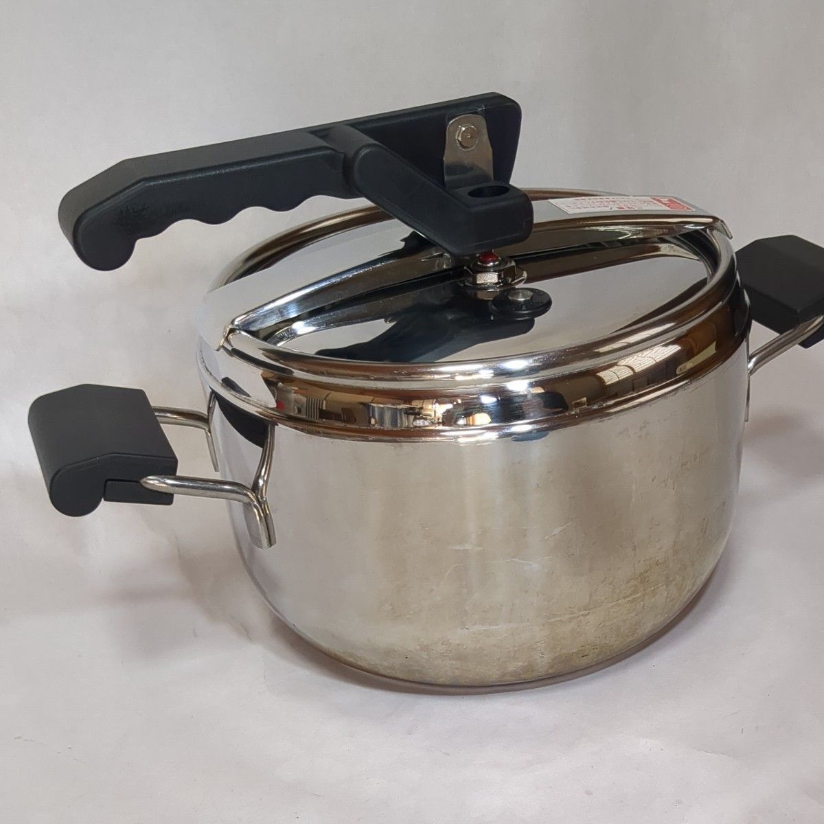  伊 ラゴスティーナ圧力鍋 プラティカ IH対応OK 5リットル 圧力鍋 鍋 グリル