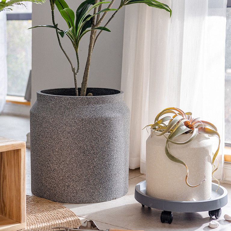 フィンランド クリーム色の円筒形 植木鉢 フィンランド クリーム色の円筒形 植木鉢 フィンランド クリーム色の