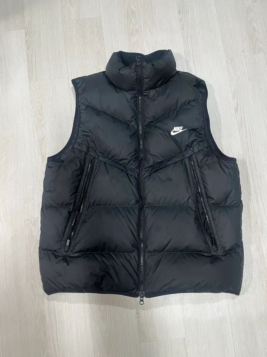 ナイキ ダウンベスト ブラック XXL - メルカリ
