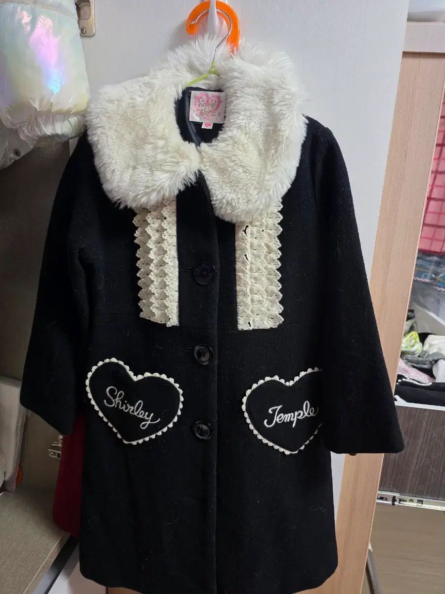 シャーリーテンプル ヴィンテージ コート 120サイズです。ファー