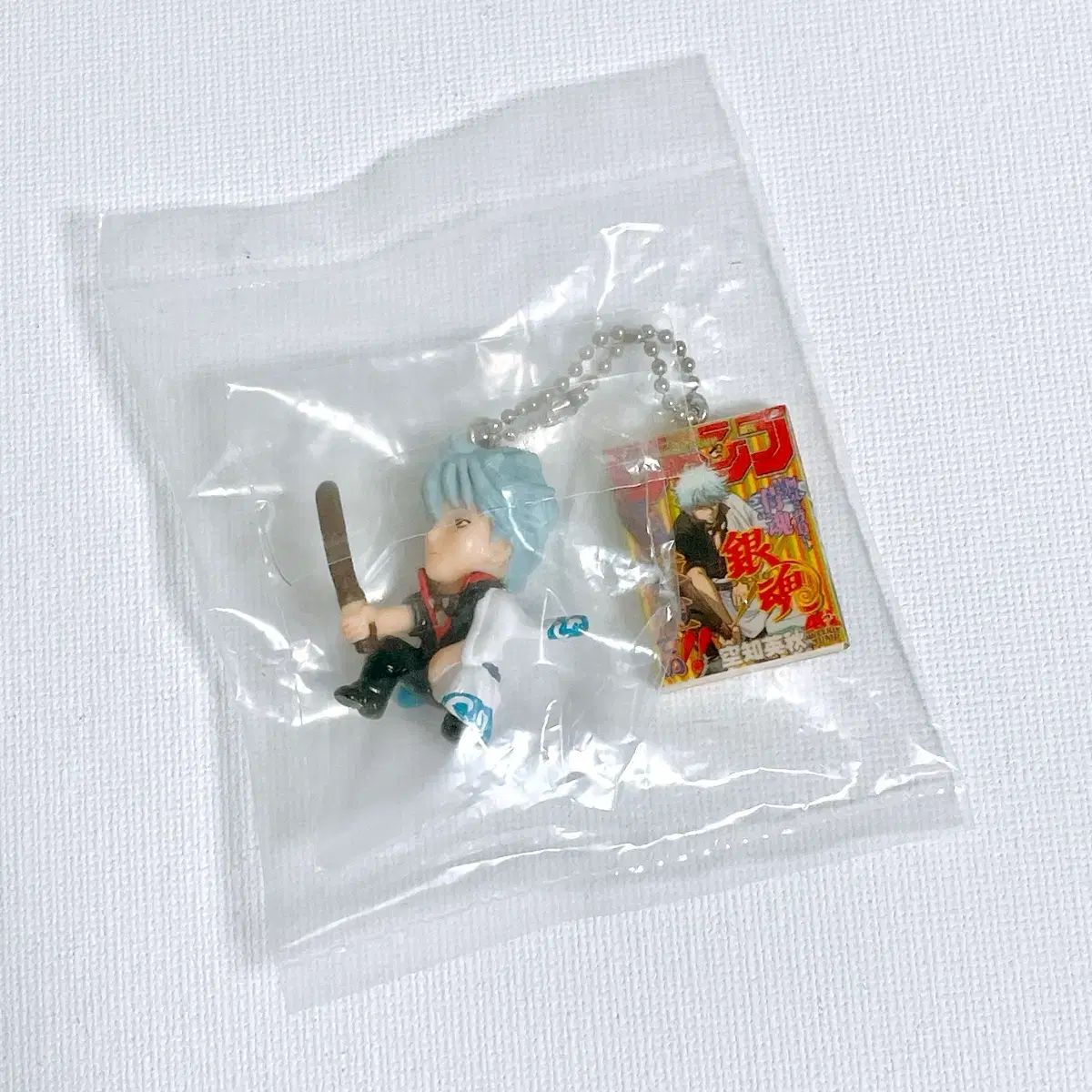 銀魂 銀時 ジャンプ本 フィギュア キーホルダー ストラップ - メルカリ
