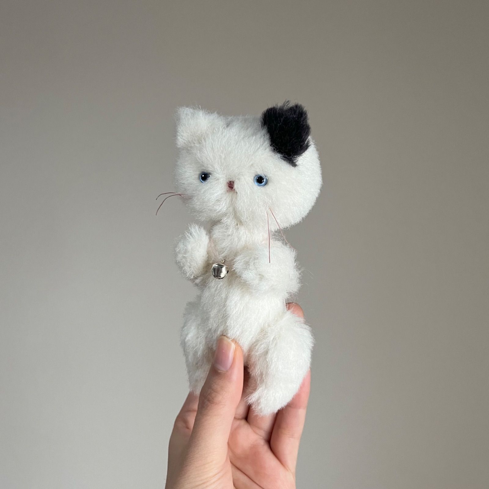 オセロみみの子 ｝ ぬいぐるみ 作家 ねこ テディベア ハンドメイド