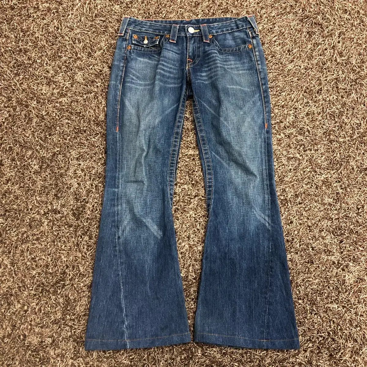 True Religion ブーツカットデニム joey
