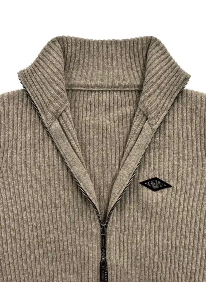 BOHEMSEO ボヘミアンソウル ハイネック ロゴ ニット ジップアップ