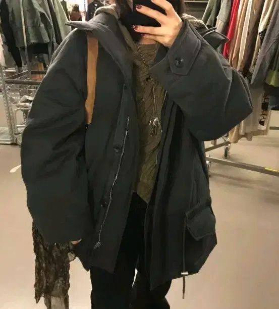 ウヌ ハイネック コットン ダウン フィールド アウター