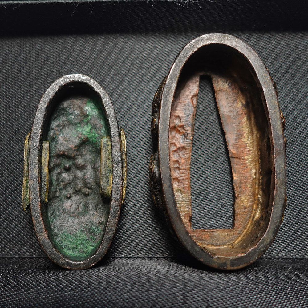 ☆細密金工 赤銅魚子地豊穣舞図縁頭 無銘 高肉彫 毛彫 色絵象嵌 田楽