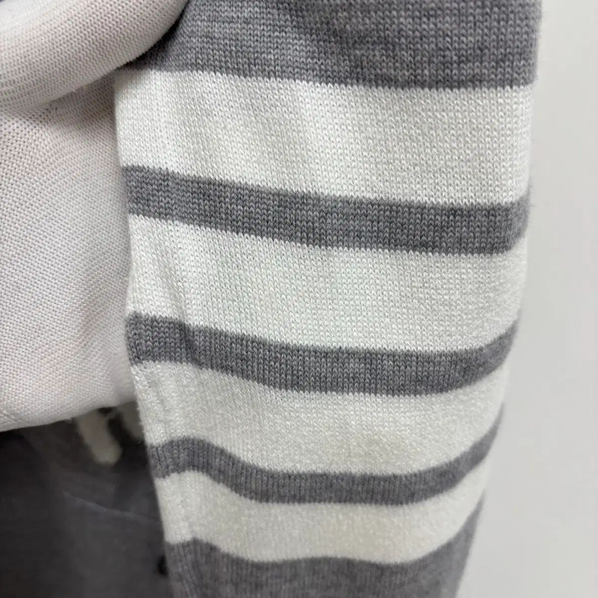 42 トム ブラウン 斜めボーダー 四本サイドライン ドロップ スカイ カーディガン