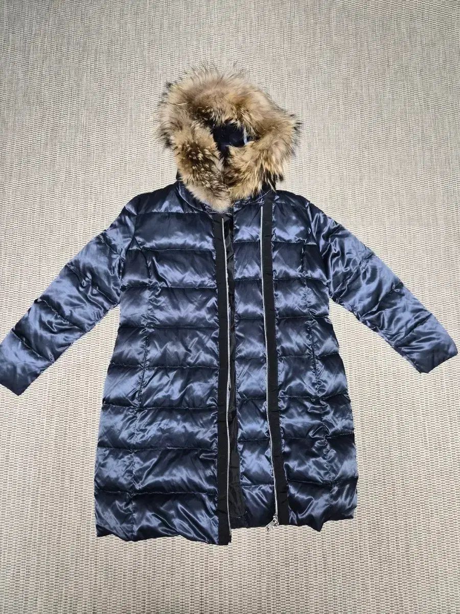 カールラガーフェルド ダウン XL 77 サイズ 前後