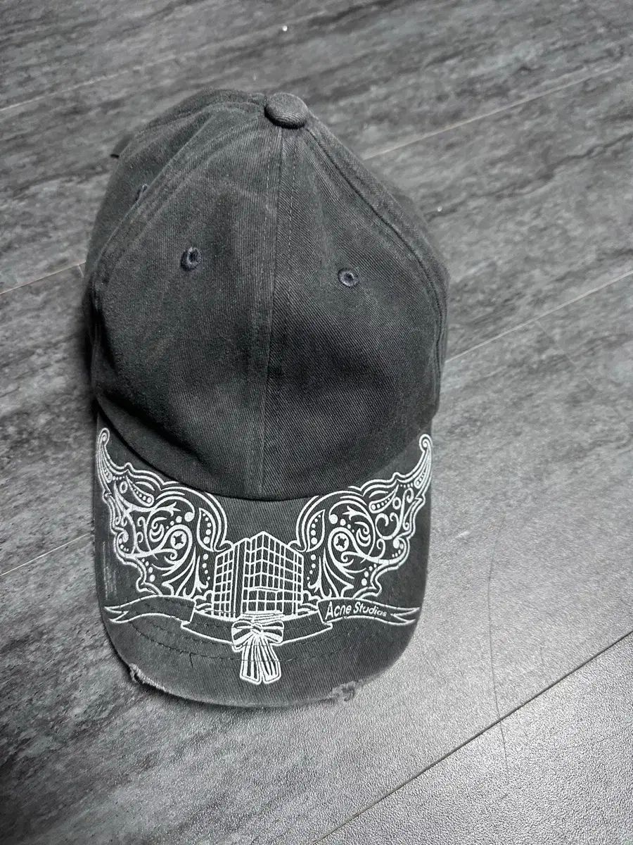 Acne Studios ダメージプリント ベースボールキャップ
