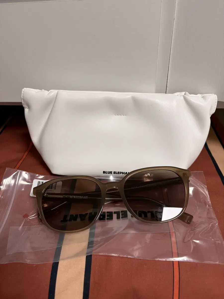 ブルーエレファント ELOS ETOUPE サングラス