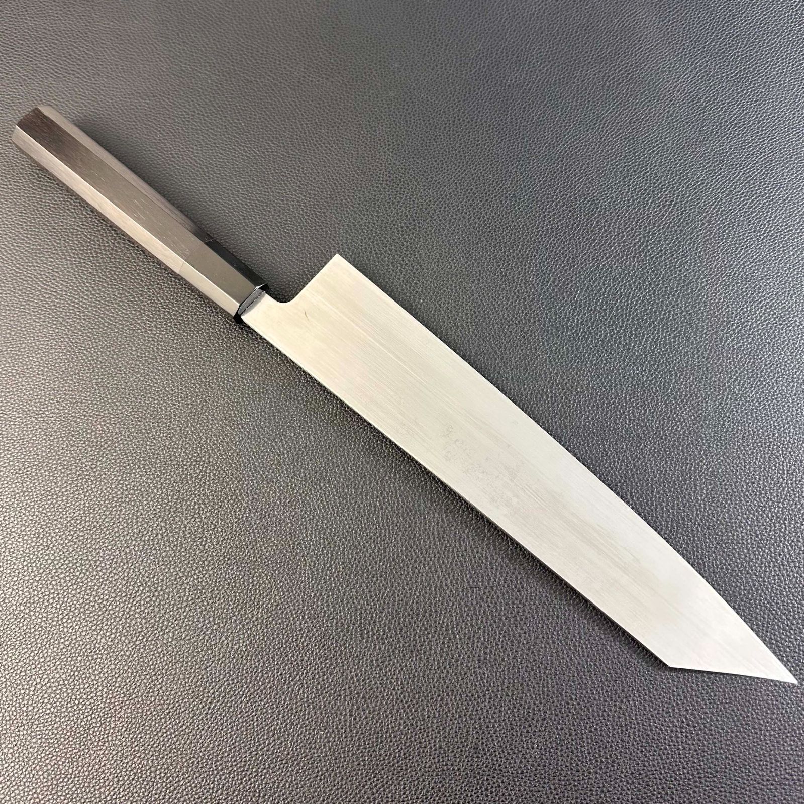 切付牛刀 両刃包丁 9寸（刃渡り270mm）両面ヘアライン仕上げ 